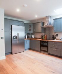 Floor screed for UFH by Fast Floor Screed Ltd for Whelan and O'Keefe_ South Circular Road