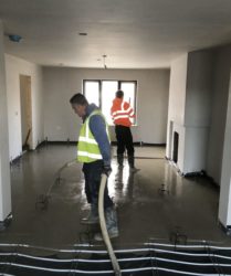 Castleoaks_JC Brenco_alpha hemihydrate over UFH_Fast Floor with Mobile Screed Factory