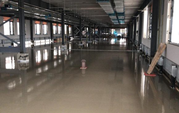 Tallagh Hospital_Floor Screed pour _ Fast Floor Screed