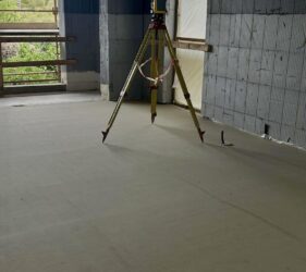 Pumped up hill | 3500m2 Alpha Screed delivered in 6 days | Mobile Screed Factory | Fast Floor Screed Ltd